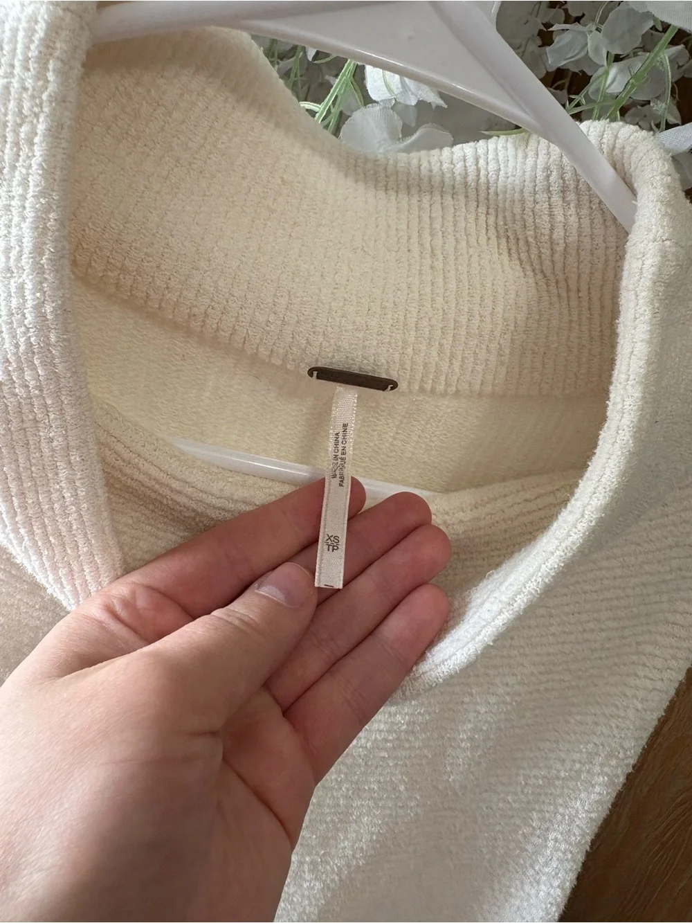 Free People Cream Sleeveless Turtleneck Knit Tunic Sweater